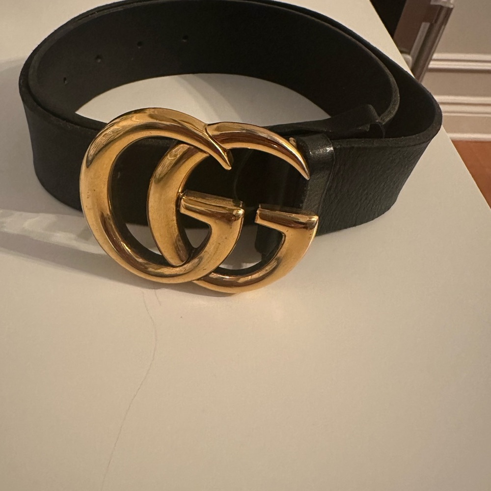 Gucci Black Leather Belt with Gold GG Emblem
